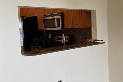 Touwnhouse à louer à Miramar, Floride: 2 chambres, 98.1 m2 № 2410945 - photo 6