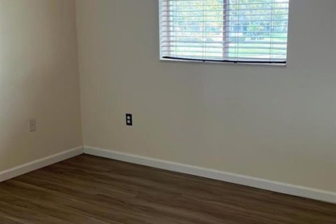 Touwnhouse à louer à Miramar, Floride: 2 chambres, 98.1 m2 № 2410945 - photo 16