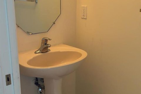 Touwnhouse à louer à Miramar, Floride: 2 chambres, 98.1 m2 № 2410945 - photo 10