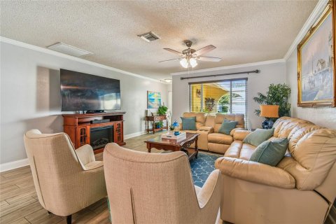 House in Dunedin, Florida 3 bedrooms, 160.54 sq.m. № 1852968 - photo 6
