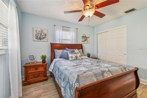 House in Dunedin, Florida 3 bedrooms, 160.54 sq.m. № 1852968 - photo 25