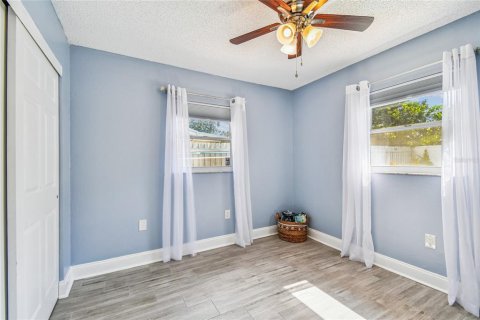 House in Dunedin, Florida 3 bedrooms, 160.54 sq.m. № 1852968 - photo 26