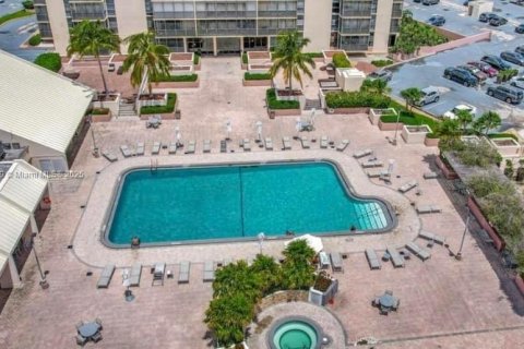 Copropriété à louer à Aventura, Floride: 2 chambres, 105.72 m2 № 1924435 - photo 20