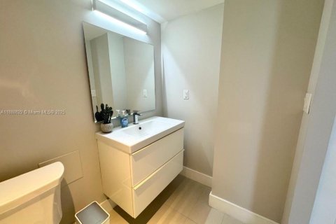 Copropriété à louer à Aventura, Floride: 2 chambres, 105.72 m2 № 1924435 - photo 13