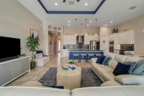Villa ou maison à vendre à Port St. Lucie, Floride: 2 chambres, 179.49 m2 № 2431312 - photo 13