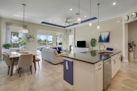 Villa ou maison à vendre à Port St. Lucie, Floride: 2 chambres, 179.49 m2 № 2431312 - photo 22