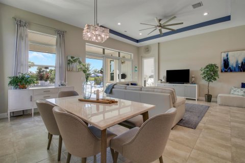 Villa ou maison à vendre à Port St. Lucie, Floride: 2 chambres, 179.49 m2 № 2431312 - photo 15
