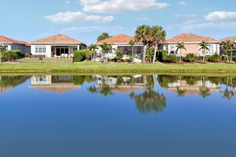 Villa ou maison à vendre à Port St. Lucie, Floride: 2 chambres, 179.49 m2 № 2431312 - photo 6
