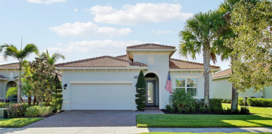 Villa ou maison à Port St. Lucie, Floride 2 chambres, 179.49 m2 № 2431312