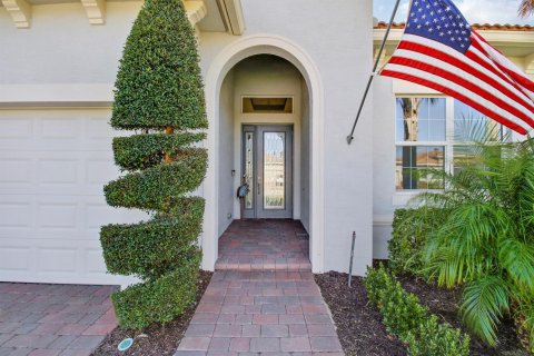 Villa ou maison à vendre à Port St. Lucie, Floride: 2 chambres, 179.49 m2 № 2431312 - photo 3