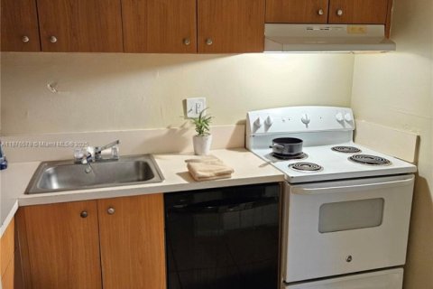 Copropriété à vendre à West Palm Beach, Floride: 1 chambre, 65.03 m2 № 1980527 - photo 20