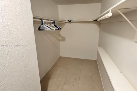 Copropriété à vendre à West Palm Beach, Floride: 1 chambre, 65.03 m2 № 1980527 - photo 26