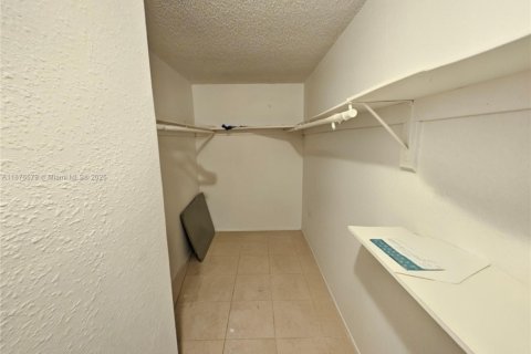 Copropriété à vendre à West Palm Beach, Floride: 1 chambre, 65.03 m2 № 1980527 - photo 10