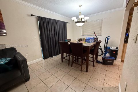 Condo in Hialeah, Florida, 3 bedrooms  № 1470892 - photo 5