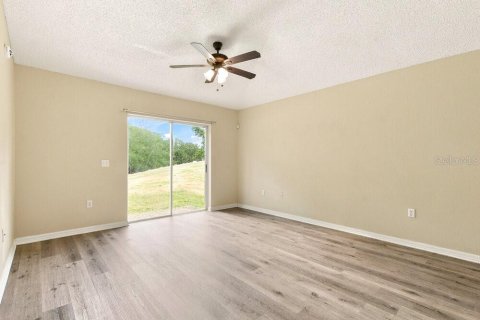 Villa ou maison à louer à Apopka, Floride: 3 chambres, 151.62 m2 № 2386104 - photo 4
