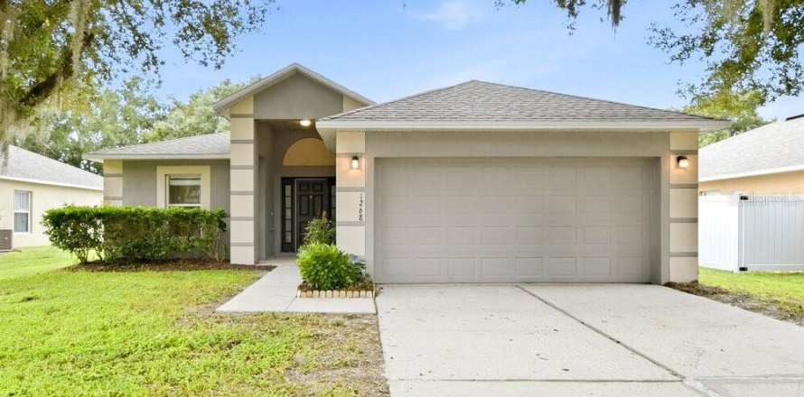 Villa ou maison à Apopka, Floride 3 chambres, 151.62 m2 № 2386104