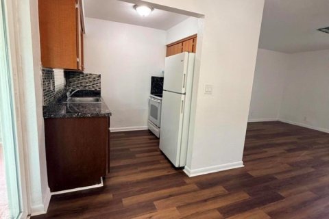 Appartement à louer à Lauderdale Lakes, Floride: 2 chambres, 78.97 m2 № 2085976 - photo 8