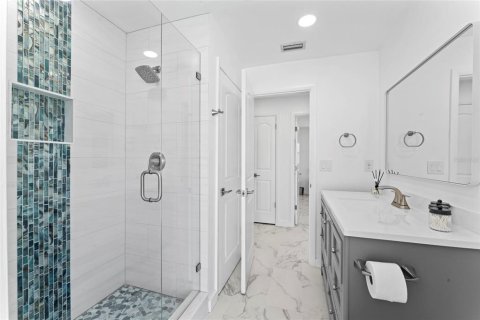 House in Clearwater, Florida 4 bedrooms, 171.5 sq.m. № 1602091 - photo 24