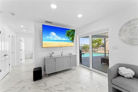 House in Clearwater, Florida 4 bedrooms, 171.5 sq.m. № 1602091 - photo 18