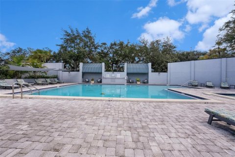 Condo in Tampa, Florida, 1 bedroom  № 1894696 - photo 3