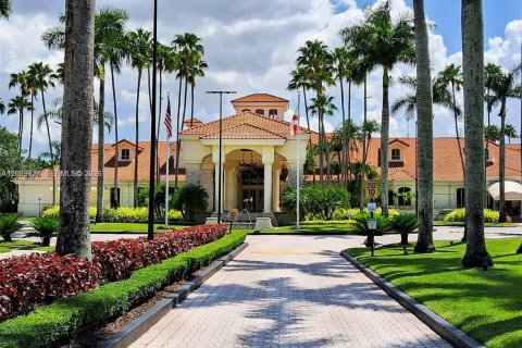 Condo in Doral, Florida, 2 bedrooms № 2086536 - photo 15
