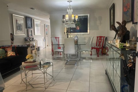 Condominio en Hialeah Gardens, Florida, 3 dormitorios  № 2247580