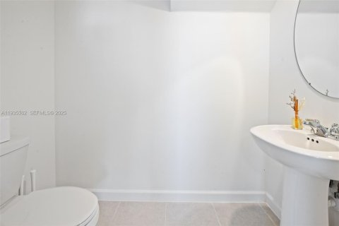 Adosado en alquiler en Homestead, Florida, 3 dormitorios № 1993731 - foto 14