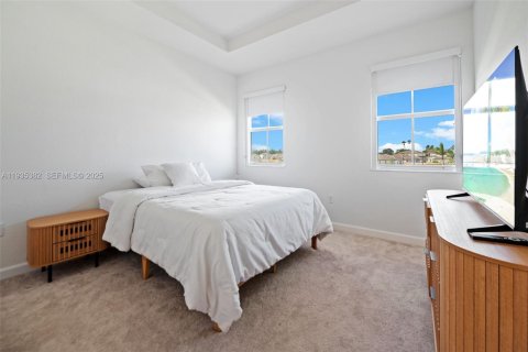 Adosado en alquiler en Homestead, Florida, 3 dormitorios № 1993731 - foto 15