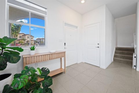 Adosado en alquiler en Homestead, Florida, 3 dormitorios № 1993731 - foto 4