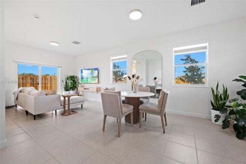 Adosado en alquiler en Homestead, Florida, 3 dormitorios № 1993731 - foto 6