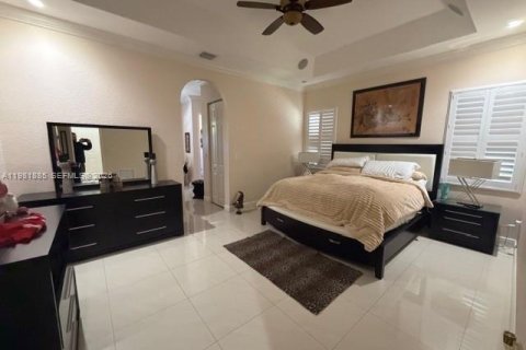 House in Homestead, Florida 5 bedrooms, 246.56 sq.m. № 2043114 - photo 19
