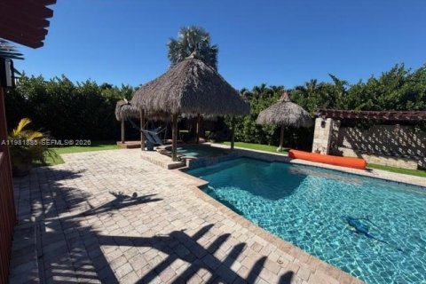 House in Homestead, Florida 5 bedrooms, 246.56 sq.m. № 2043114 - photo 28