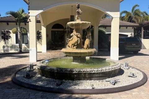 House in Homestead, Florida 5 bedrooms, 246.56 sq.m. № 2043114 - photo 5