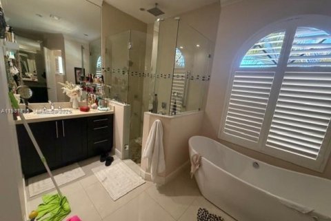 House in Homestead, Florida 5 bedrooms, 246.56 sq.m. № 2043114 - photo 20