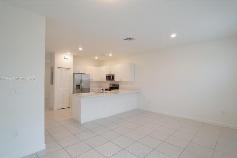Touwnhouse à vendre à Homestead, Floride: 3 chambres, 129.41 m2 № 1956532 - photo 9