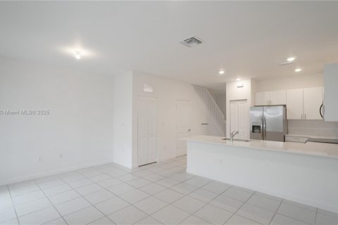 Touwnhouse à vendre à Homestead, Floride: 3 chambres, 129.41 m2 № 1956532 - photo 10