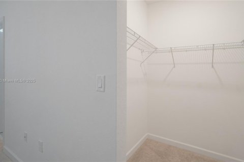 Touwnhouse à vendre à Homestead, Floride: 3 chambres, 129.41 m2 № 1956532 - photo 18