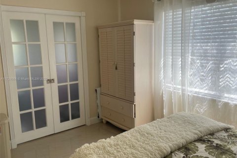 Copropriété à vendre à Sunrise, Floride: 2 chambres, 85.84 m2 № 1957424 - photo 14