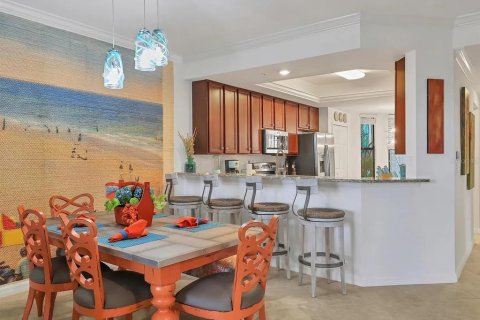 Condo in Lakewood Ranch, Florida, 2 bedrooms in LAKEWOOD NATIONAL № 2401159 - photo 11