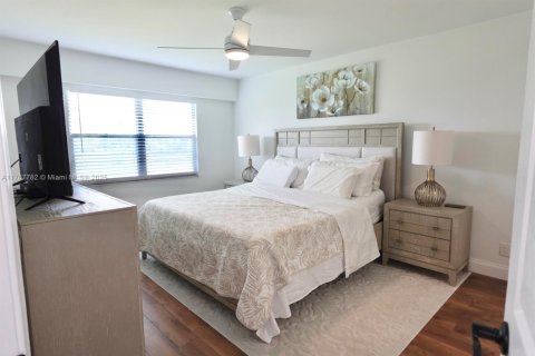 Copropriété à vendre à Pembroke Pines, Floride: 2 chambres, 110.74 m2 № 1645271 - photo 16