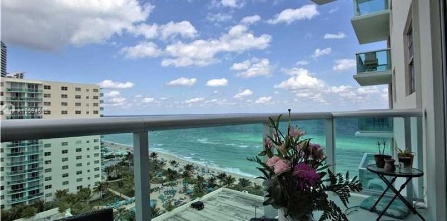 Condo in Hollywood, Florida, 1 bedroom  № 1984865