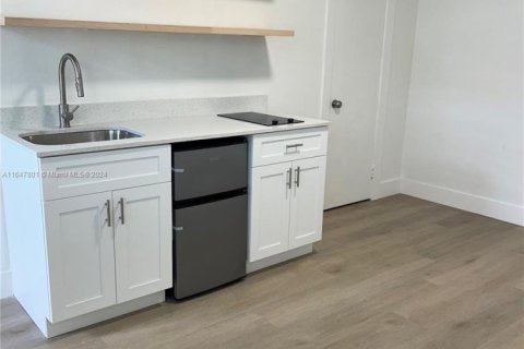 Immobilier commercial à louer à Hollywood, Floride № 1957698 - photo 5