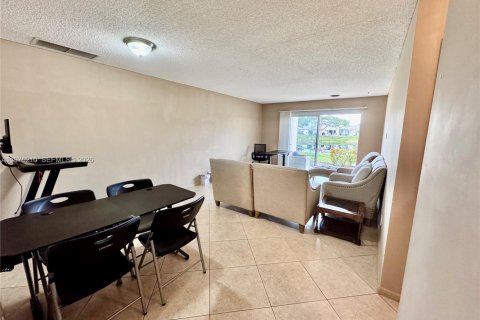 Townhouse in Boca Raton, Florida 1 bedroom, 84.36 sq.m. № 2036316 - photo 5