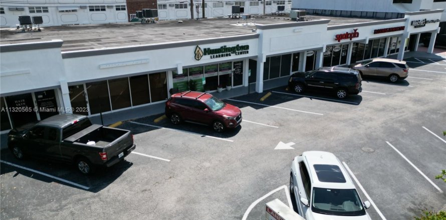 Tienda en Fort Lauderdale, Florida № 460259