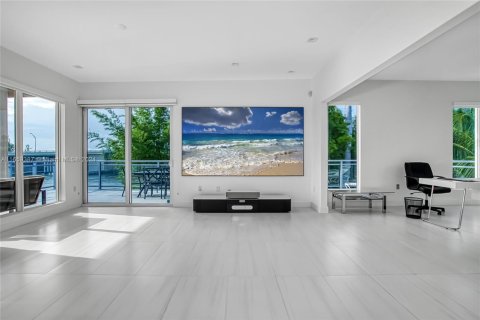 Купить кондоминиум в Холливуд, Флорида 3 спальни, № 1981955 - фото 7