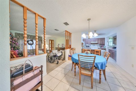 House in Riverview, Florida 4 bedrooms, 165.09 sq.m. № 1203702 - photo 17