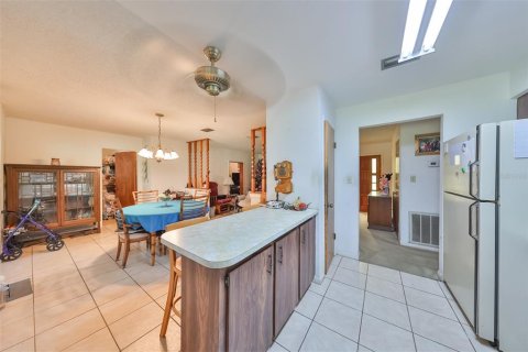 House in Riverview, Florida 4 bedrooms, 165.09 sq.m. № 1203702 - photo 18