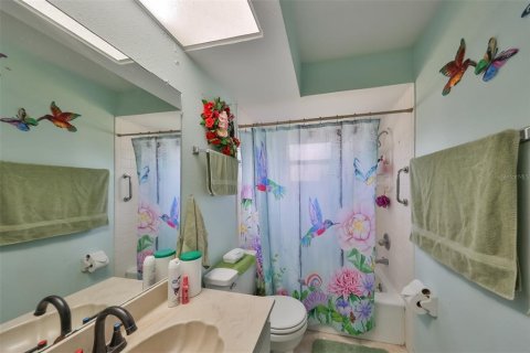 House in Riverview, Florida 4 bedrooms, 165.09 sq.m. № 1203702 - photo 12