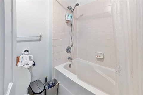 Townhouse in Celebration, Florida 2 bedrooms, 136.1 sq.m. № 1743517 - photo 8
