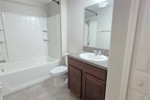 Townhouse in Riverview, Florida 3 bedrooms, 179.12 sq.m. № 2230537 - photo 22